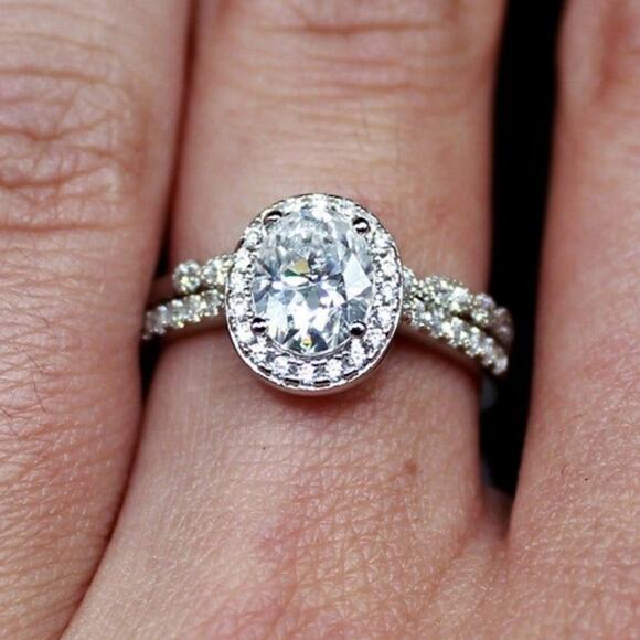 1.5 ct Oval Halo Moissanite Cubic Zirconia Wedding Set Ring Size 7 - Picture 3 of 11